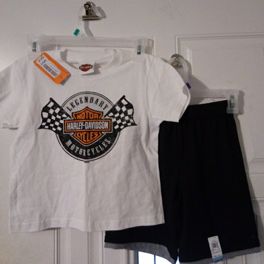 🎆SALE😘New Harley Davidson t-shirt and new shorts